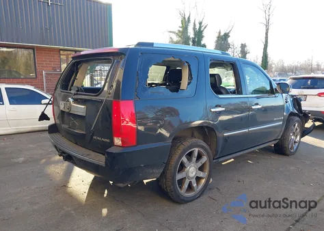 2008 Cadillac Escalade Standard from USA, damaged, VIN 1GYFK63828R107805